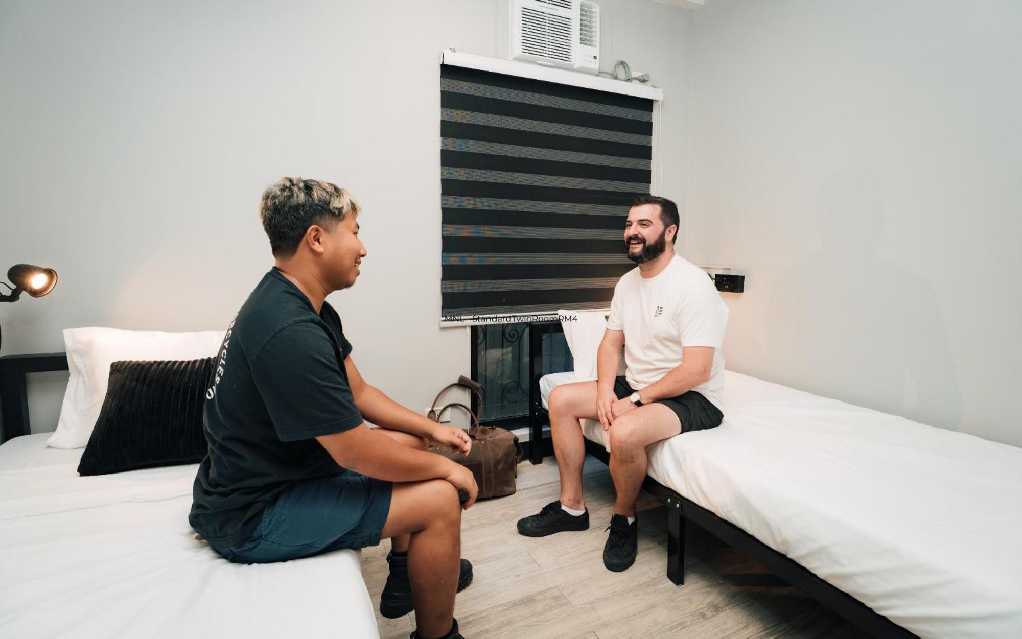 Hostel Mad Monkey Manila Makati City Zewnętrze zdjęcie