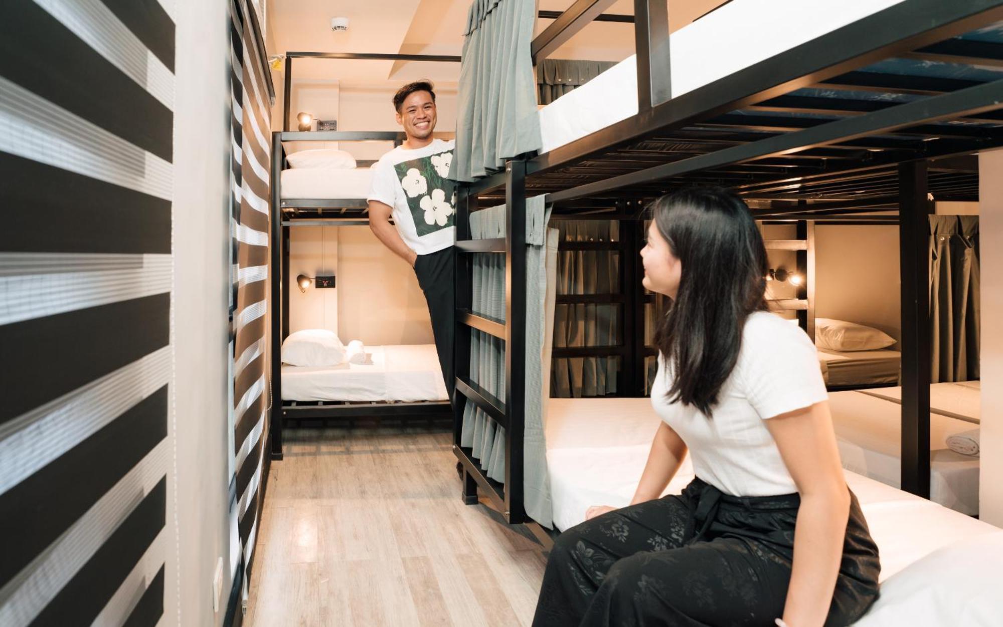 Hostel Mad Monkey Manila Makati City Zewnętrze zdjęcie