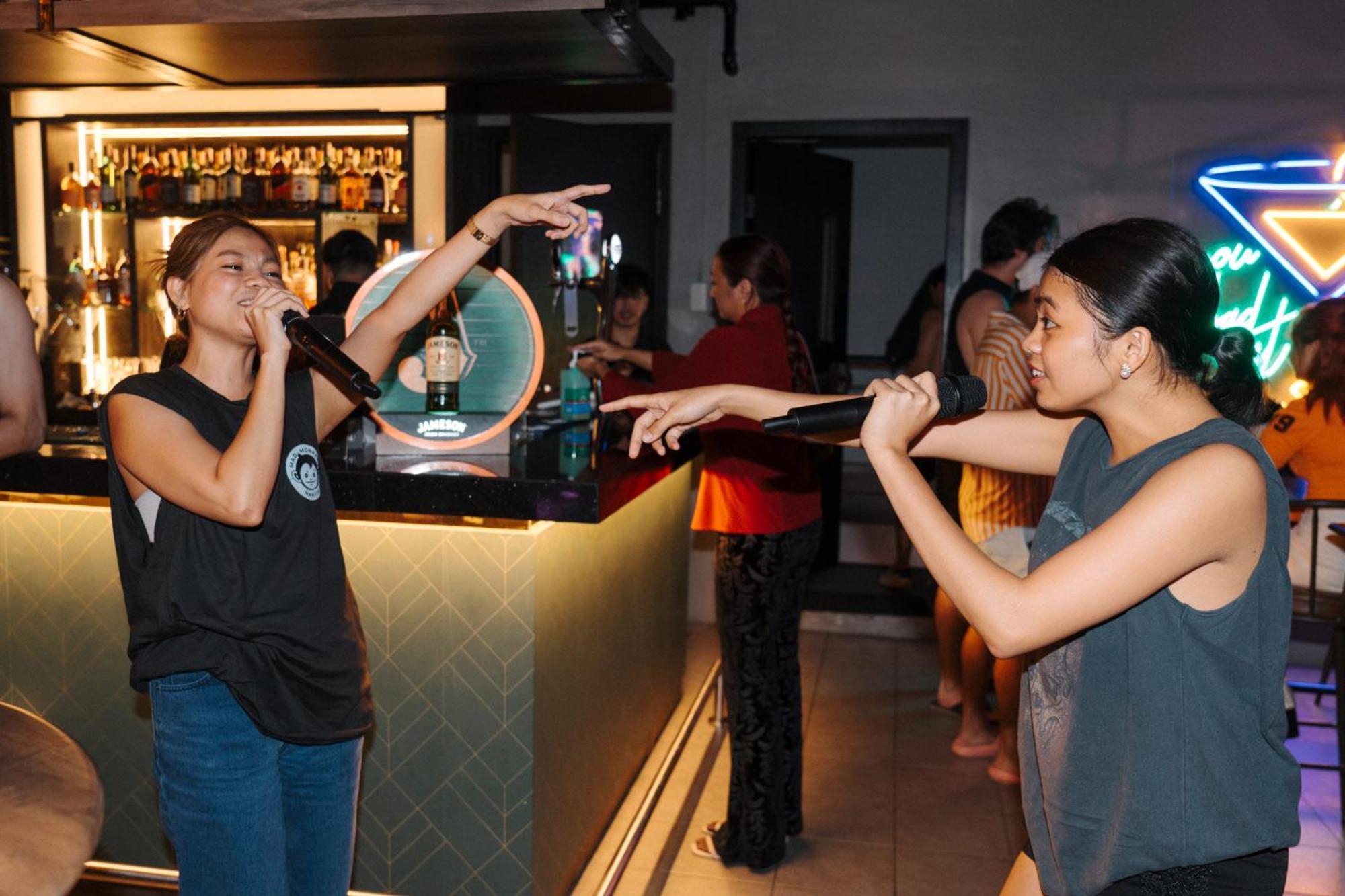Hostel Mad Monkey Manila Makati City Zewnętrze zdjęcie
