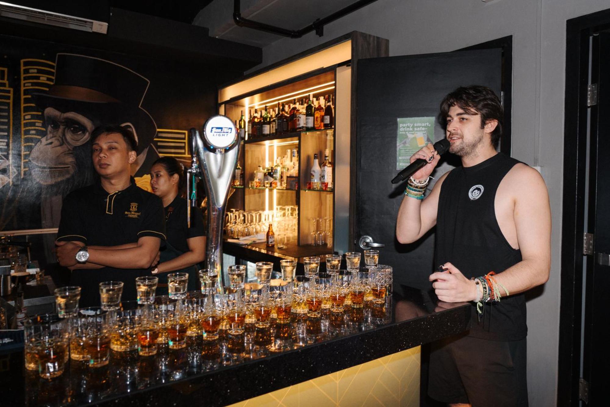 Hostel Mad Monkey Manila Makati City Zewnętrze zdjęcie