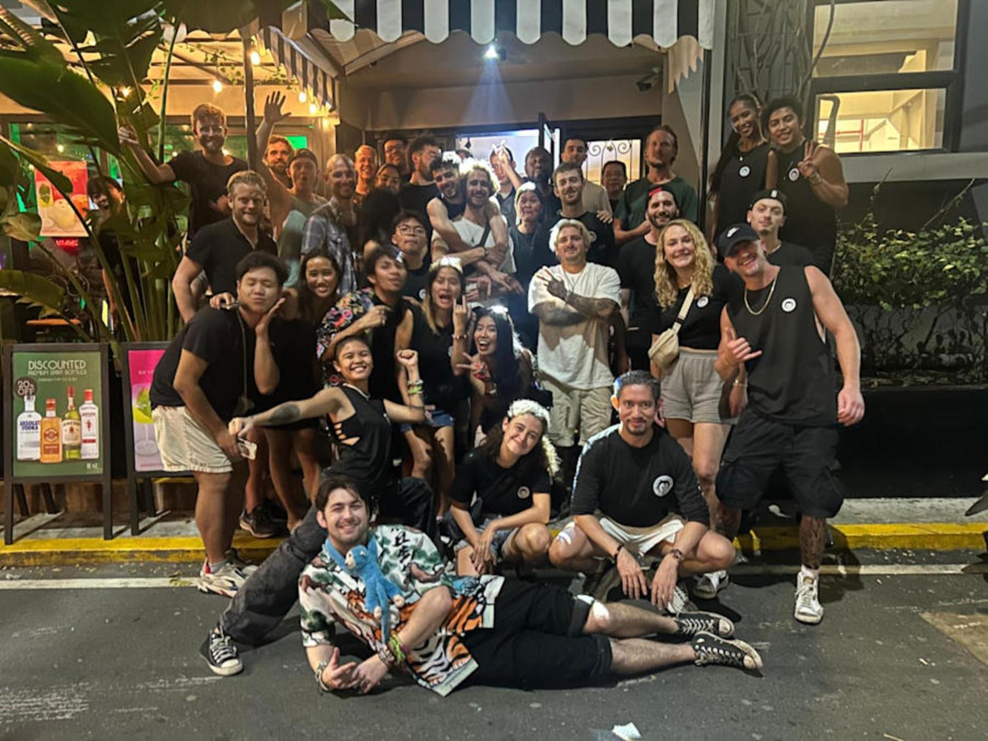 Hostel Mad Monkey Manila Makati City Zewnętrze zdjęcie